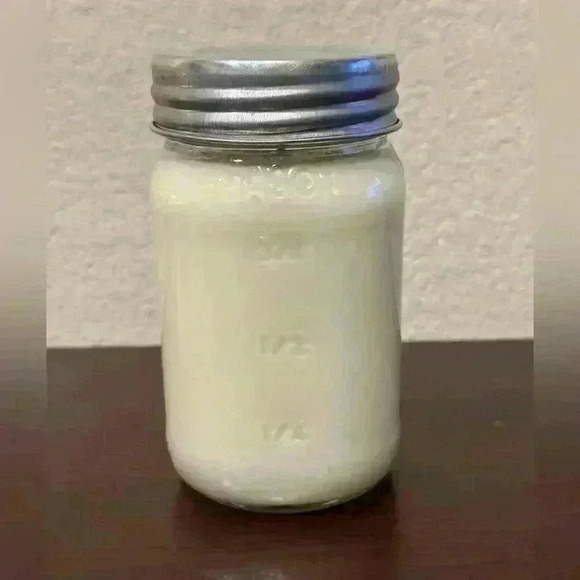 NEW Antique Candle Co Homemade Gingerbread Soy Wax Candle 16oz - Picture 3 of 4